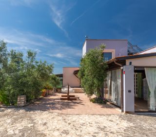 Ingresso Patio 01